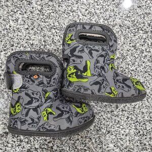 Bogs Dinosaur toddler boots. Size 5